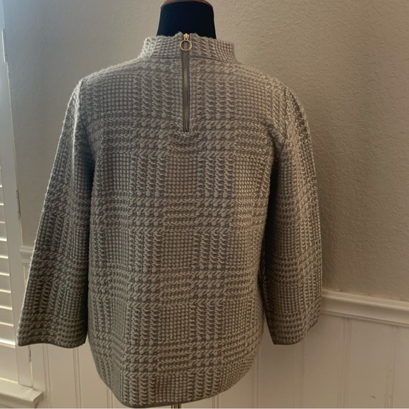 Chico’s pull over sweater zipper in back - Picture 3 of 9